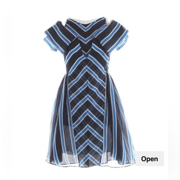 Fendi Elegant Striped Cold Shoulder mini Dress, US4 - Picture 2 of 11